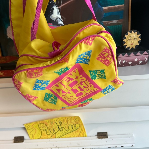 Vintage 1990 New Kids On The Block Duffel Bag Neon Yellow Pink Band Memorabilia - Picture 12 of 14
